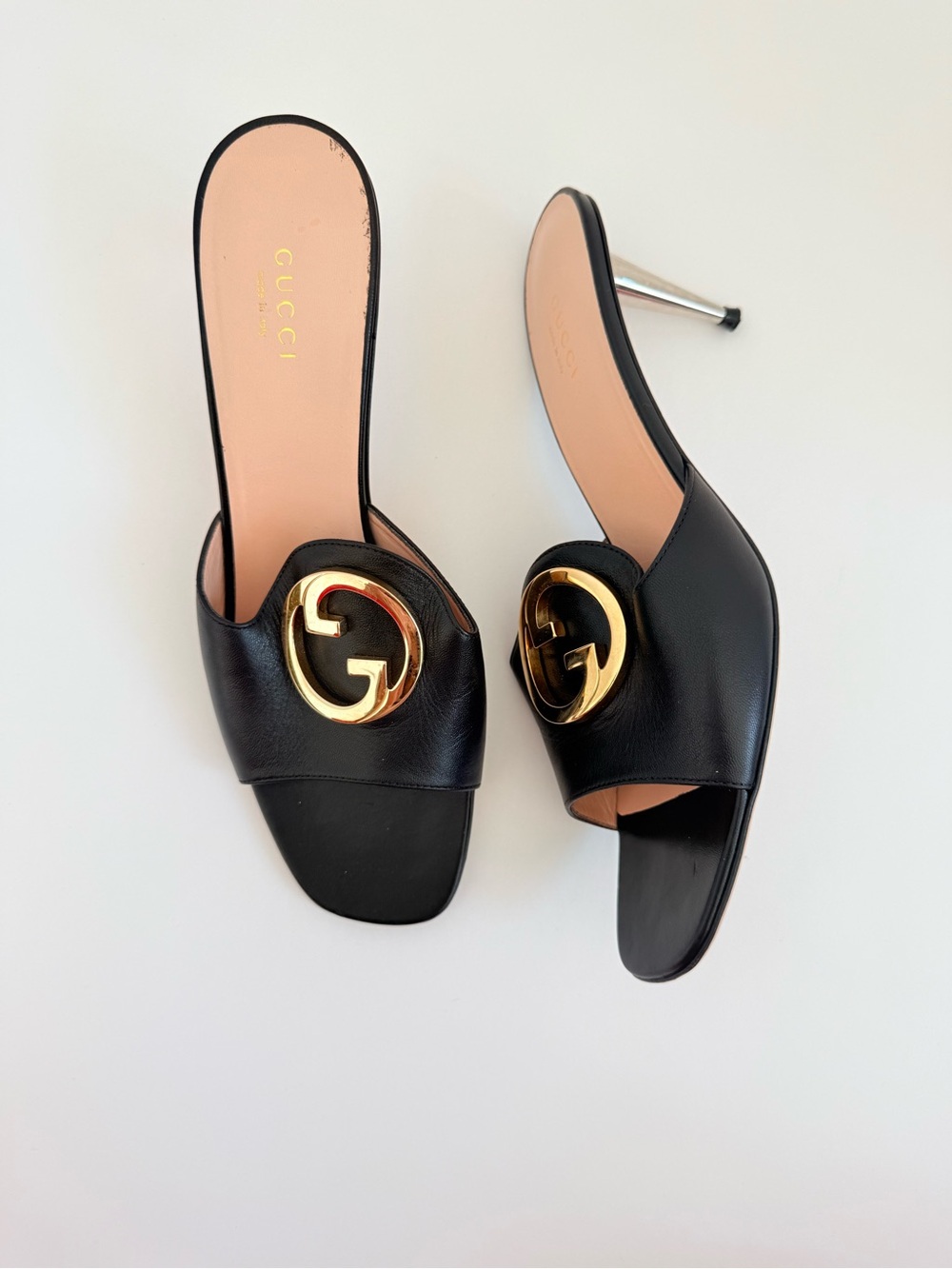 Gucci Blondie Malaga Black Leather GG Logo Slide Heels Sandals 39.5